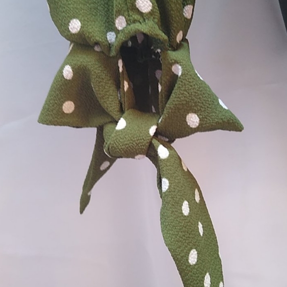 Woman's long sleeve top with pokka dots - Picture 2 of 6